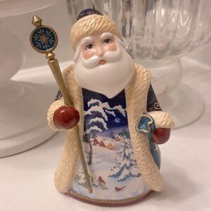 Hallmark 2004 Santas From Around The World Russian grannycore